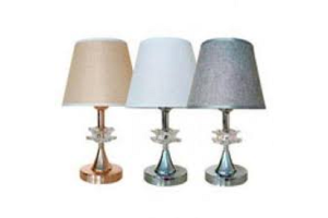 ABAJUR BIVOLT 40W COM BASE  EM METAL E VIDRO 21X35 REF-AL55013